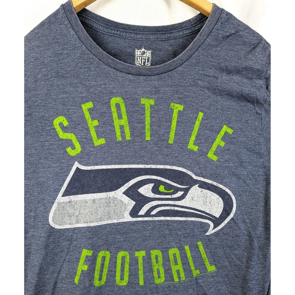 Seattle Seahawks Football NFL Classic Gray Team Logo L T-Shirt Retro42"